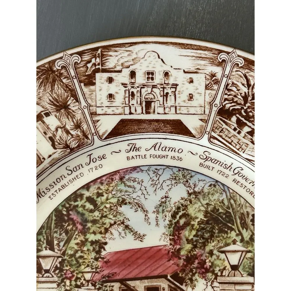 Crown Devon Staffordshire 1951 SAN ANTONIO TEXAS Plate Multicolor 10